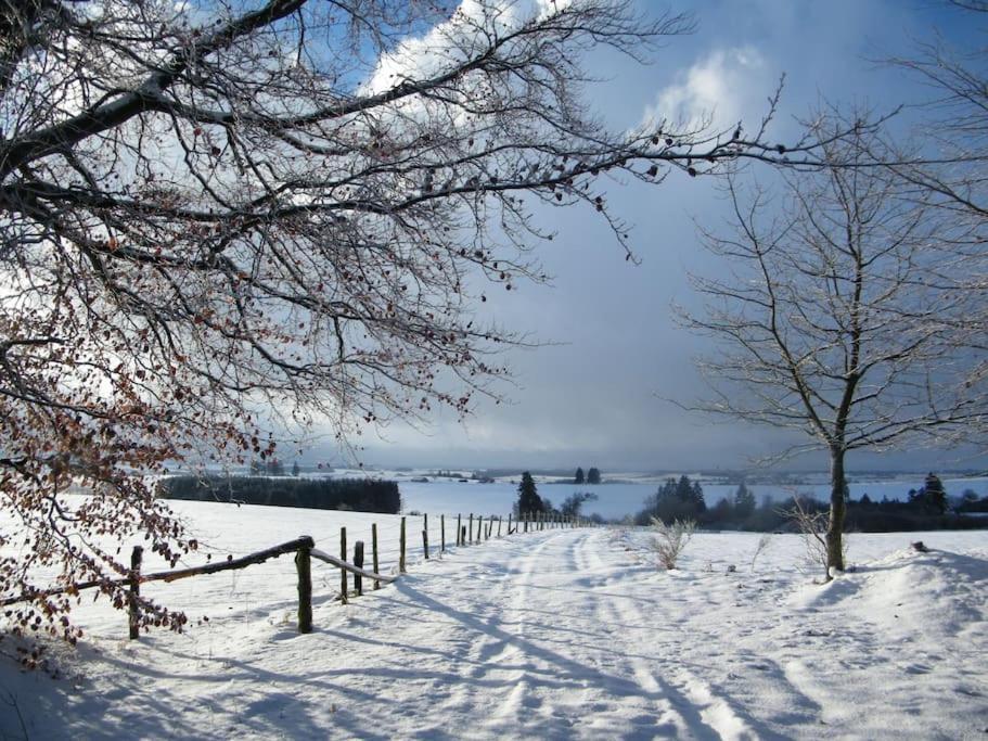 Gite Les 7 Frenes Vaux-sur-Sure Екстер'єр фото